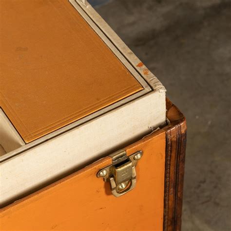 malle louis vuitton 1900